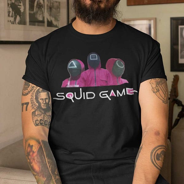 squid game pink guards t shirt