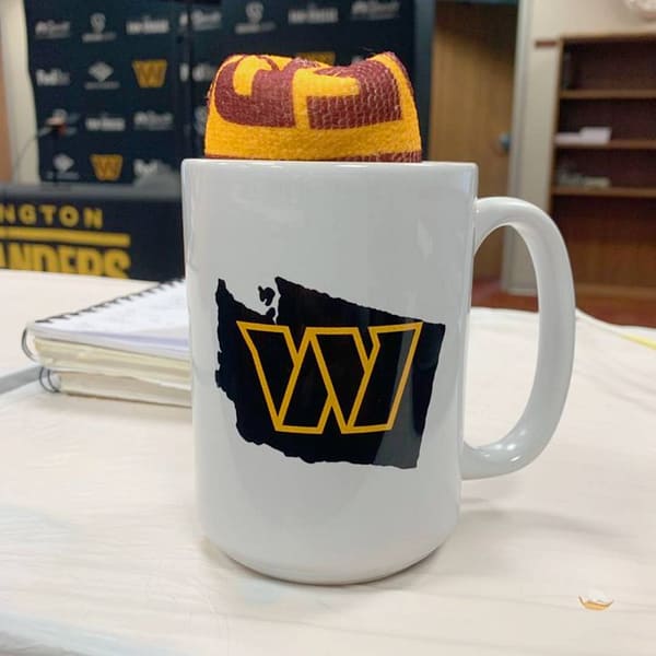 washington commanders mug